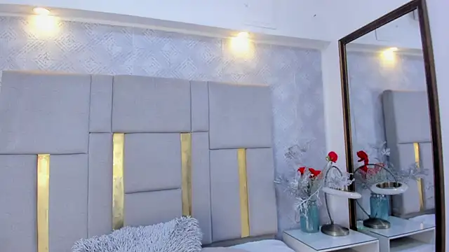 Camilaa Sanchez  online show from 2, 11, 2025