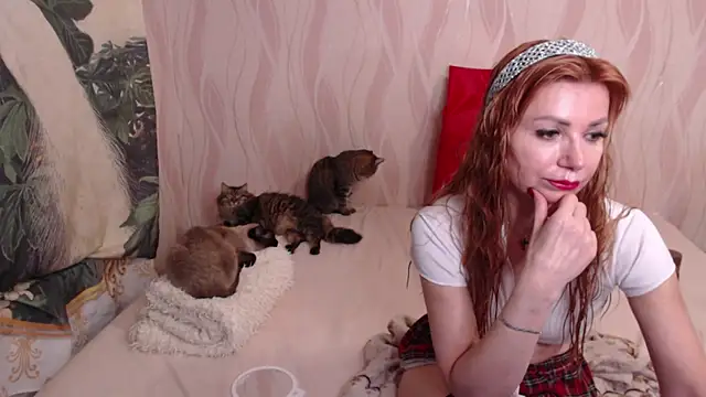 Olivia Winston online show from 10, 3, 2025