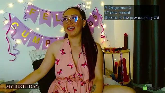 Hot Candy  online show from 26, 11, 2025