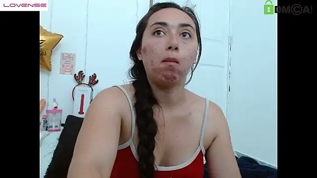 Hot Candy  online show from 3, 3, 2025