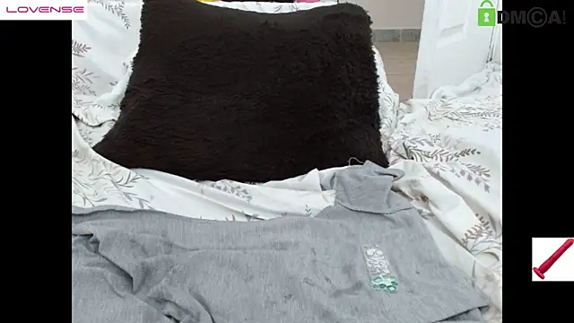 Hot Candy  online show from 1, 3, 2025