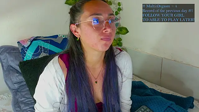 Snapshot of Hot_Candy_ chatting on 7, 7, 2026 Hot Candy online show from 7, 7, 2026