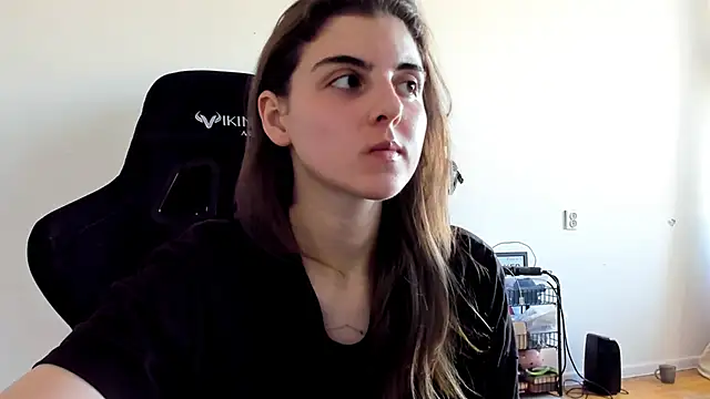 emmamurrr online show from 7, 10, 2025