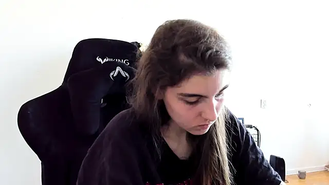 emmamurrr online show from 11, 9, 2025