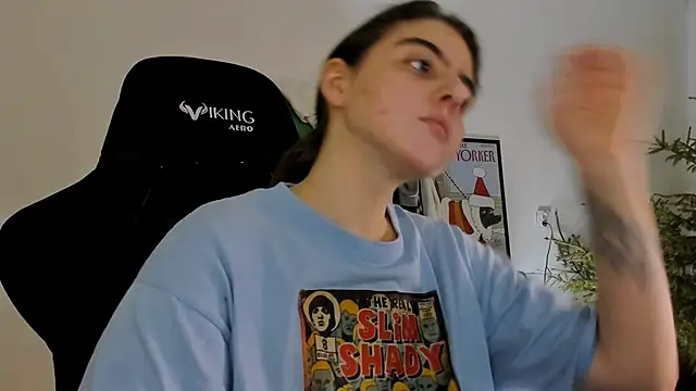 emmamurrr online show from 13, 1, 2025