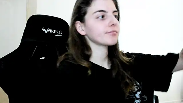 emmamurrr online show from 4, 11, 2025