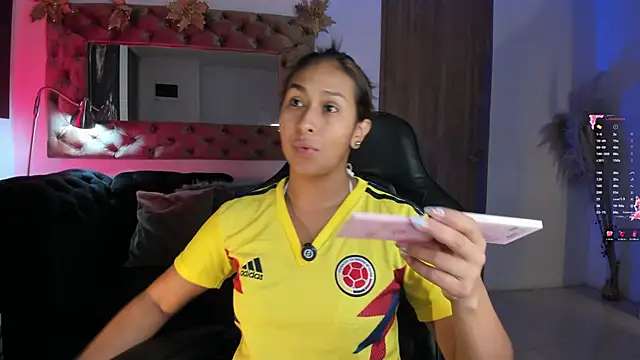 AmelyaMann online show from 11, 6, 2026