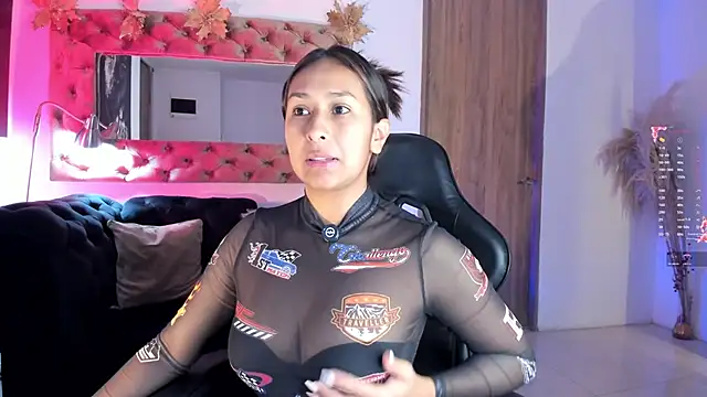 AmelyaMann online show from 31, 5, 2026