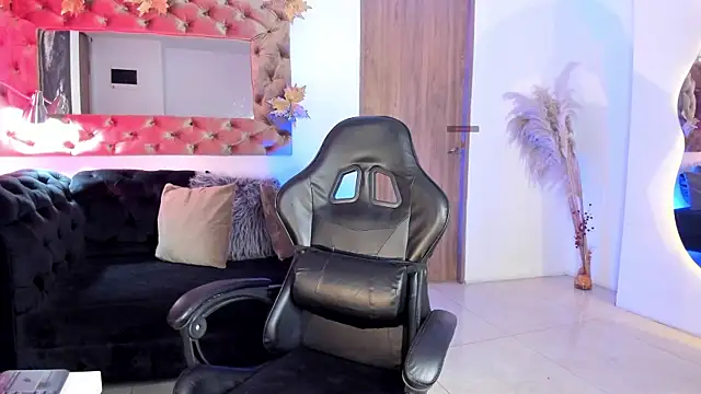 AmelyaMann online show from 20, 6, 2026