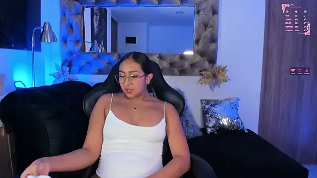 AmelyaMann online show from 14, 1, 2026