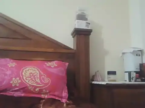 Snapshot of Nuttysub chatting on 7, 2, 2026 Nuttysub online show from 7, 2, 2026