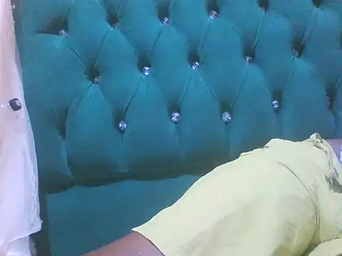 Snapshot of Sexy_Riri chatting on 22, 11, 2025 Sexy Riri online show from 22, 11, 2025