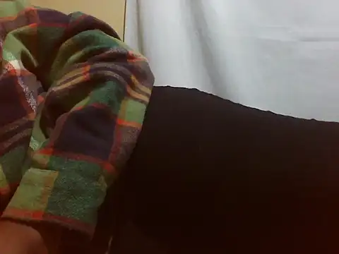 Snapshot of Sexy_Riri chatting on 9, 7, 2026 Sexy Riri online show from 9, 7, 2026
