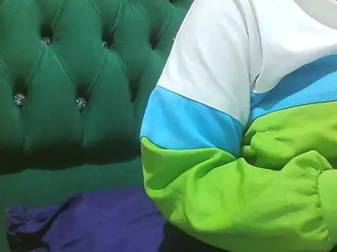 Snapshot of Sexy_Riri chatting on 18, 9, 2025 Sexy Riri online show from 18, 9, 2025