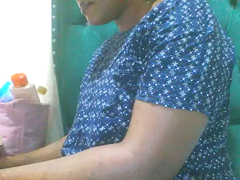 Snapshot of Sexy_Riri chatting on 14, 11, 2025 Sexy Riri online show from 14, 11, 2025