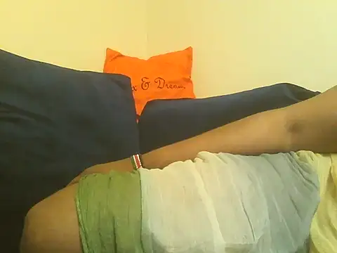 Snapshot of Sexy_Riri chatting on 26, 9, 2025 Sexy Riri online show from 26, 9, 2025