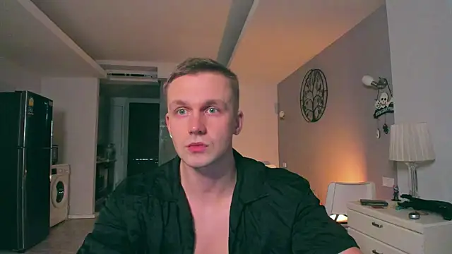 Samuel Andrew online show from 8, 11, 2025