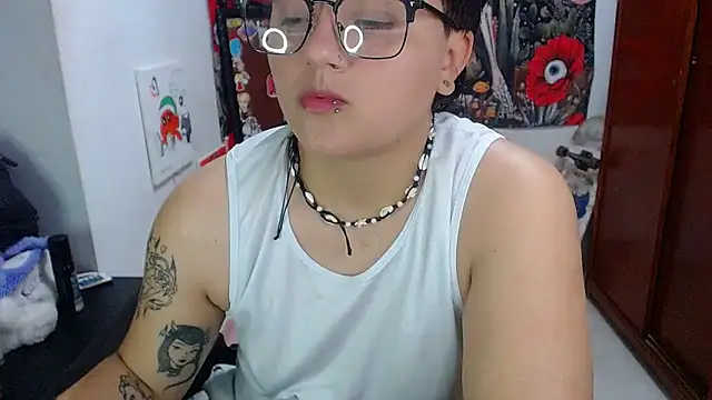 isabeautyx19 online show from 10, 5, 2026