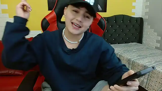 isabeautyx19 online show from 25, 11, 2025