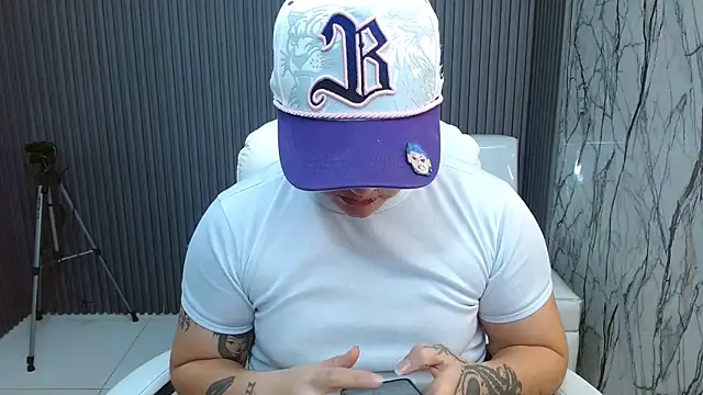 isabeautyx19 online show from 15, 9, 2025