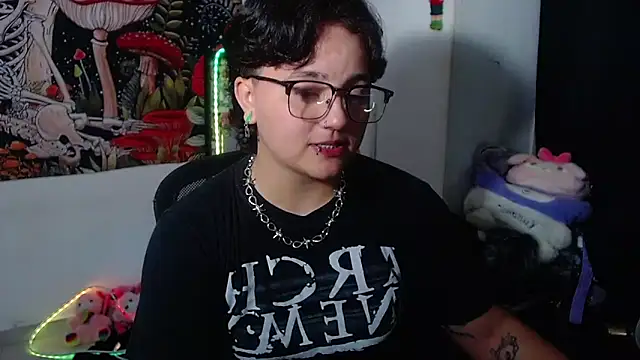 Snapshot of isabeautyx19 chatting on 30, 6, 2026 isabeautyx19 online show from 30, 6, 2026