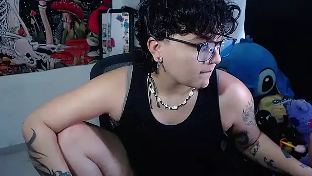Snapshot of isabeautyx19 chatting on 8, 7, 2026 isabeautyx19 online show from 8, 7, 2026