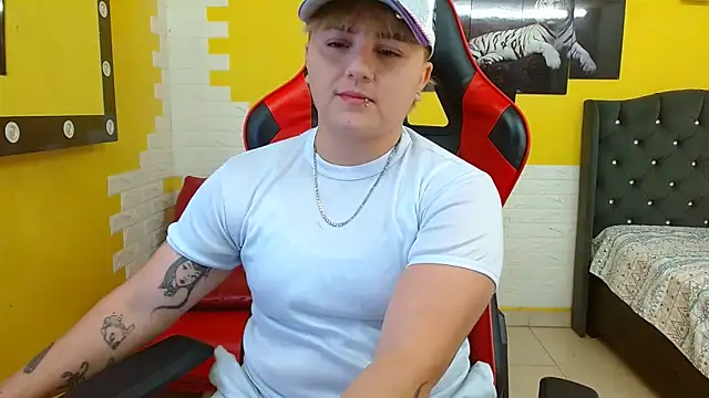 isabeautyx19 online show from 30, 9, 2025