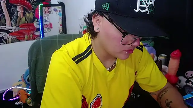 Snapshot of isabeautyx19 chatting on 18, 6, 2026 isabeautyx19 online show from 18, 6, 2026