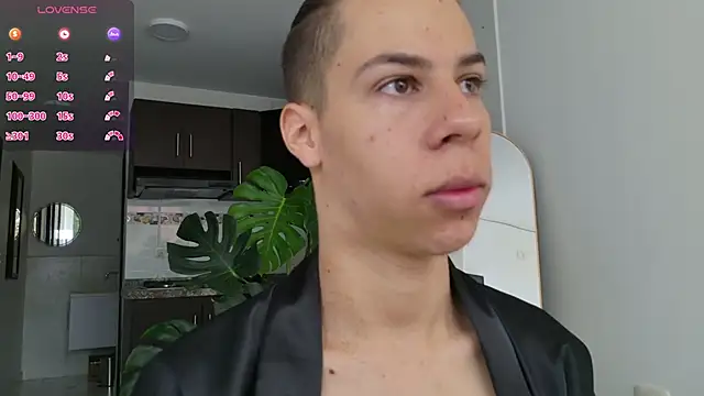 Snapshot of grey___27 chatting on 4, 10, 2025 grey 27 online show from 4, 10, 2025