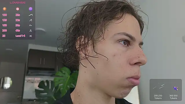 Snapshot of grey___27 chatting on 7, 10, 2025 grey 27 online show from 7, 10, 2025