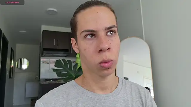 Snapshot of grey___27 chatting on 19, 9, 2025 grey 27 online show from 19, 9, 2025