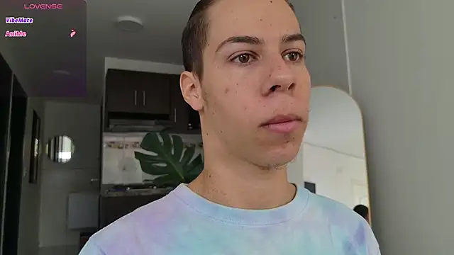 Snapshot of grey___27 chatting on 12, 9, 2025 grey 27 online show from 12, 9, 2025