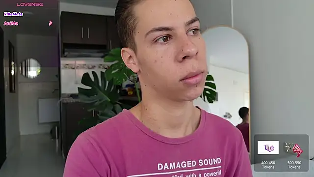 Snapshot of grey___27 chatting on 10, 11, 2025 grey 27 online show from 10, 11, 2025