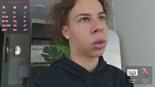 Snapshot of grey___27 chatting on 1, 10, 2025 grey 27 online show from 1, 10, 2025