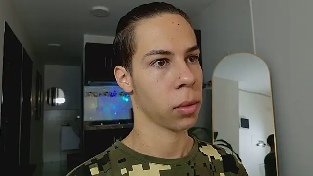 Snapshot of grey___27 chatting on 17, 3, 2025 grey 27 online show from 17, 3, 2025