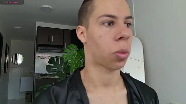 Snapshot of grey___27 chatting on 5, 10, 2025 grey 27 online show from 5, 10, 2025