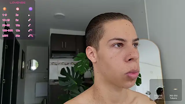 Snapshot of grey___27 chatting on 11, 11, 2025 grey 27 online show from 11, 11, 2025