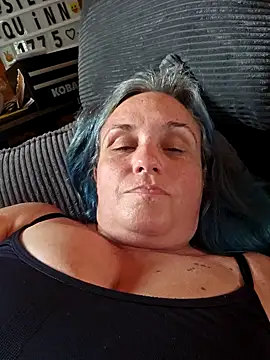 stellaquinn1775 online show from 19, 11, 2025