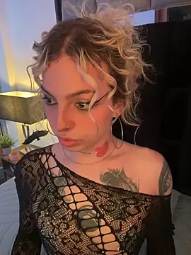 Bonnie vega online show from 4, 11, 2025