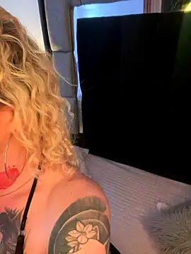 Bonnie vega online show from 28, 10, 2025