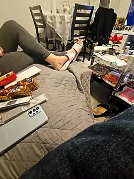 mia69x online show from 8, 1, 2026