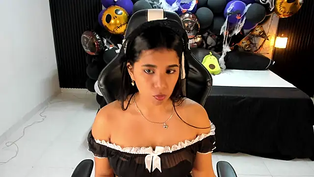 Ivy 16 online show from 27, 10, 2025