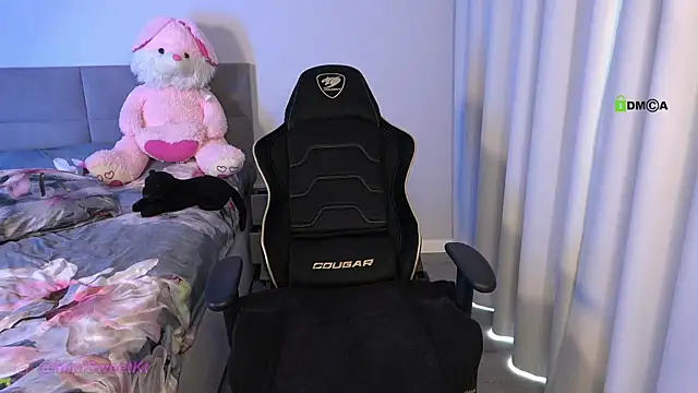 MiniSweetKt online show from 26, 10, 2025