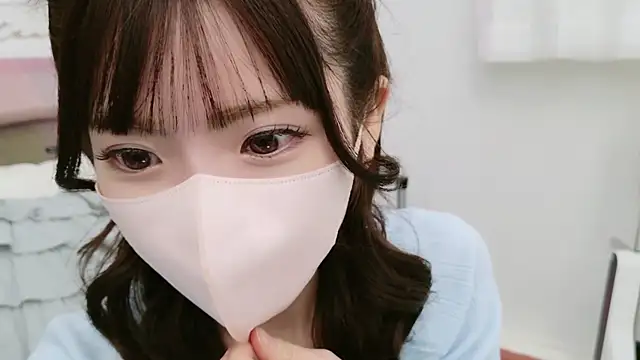 -minami- online show from 18, 2, 2025