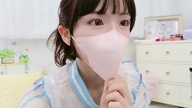 -minami- online show from 13, 10, 2025