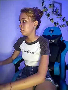 teffycute  online show from 11, 3, 2025