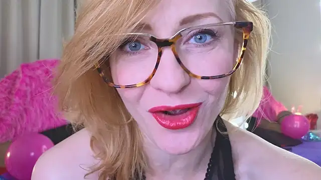 SquirtyAlisa online show from 17, 12, 2025