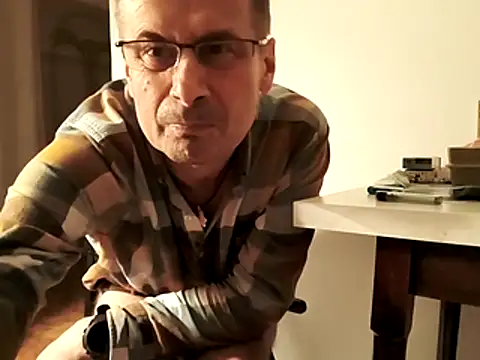 Snapshot of gendos777 chatting on 18, 12, 2025 gendos777 online show from 18, 12, 2025