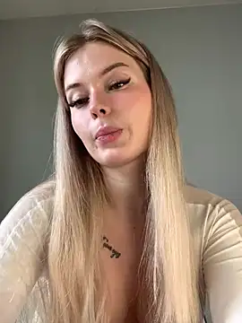 Vladamais online show from 2, 2, 2025