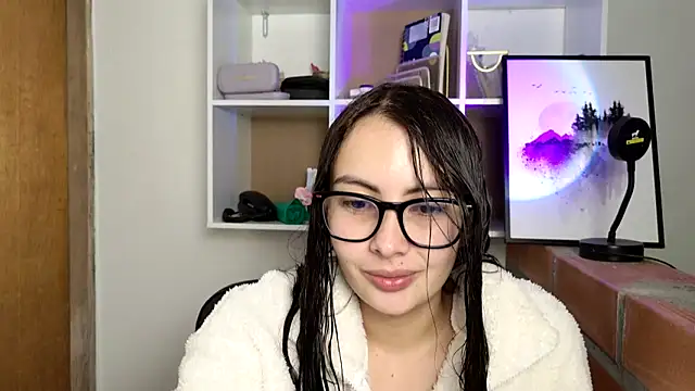lalawhitte online show from 3, 6, 2026